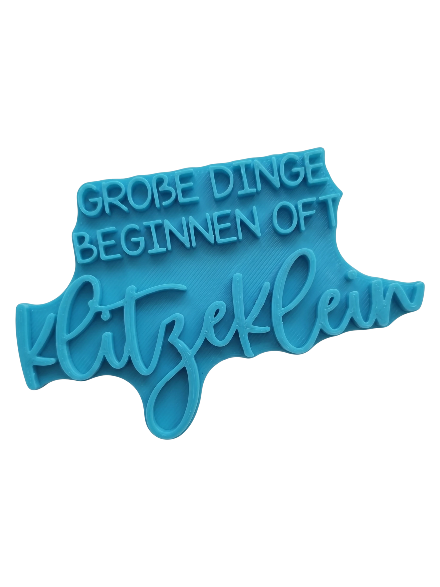 Detailreicher Keramikstempel von MinseArt mit dem Spruch 'Große Dinge beginnen oft klitzeklein' – handgefertigtes Töpferwerkzeug für Ton, ideal als Töpfer-Idee für Babygeschenke, Taufgeschenke oder dein nächstes kreatives Projekt.
