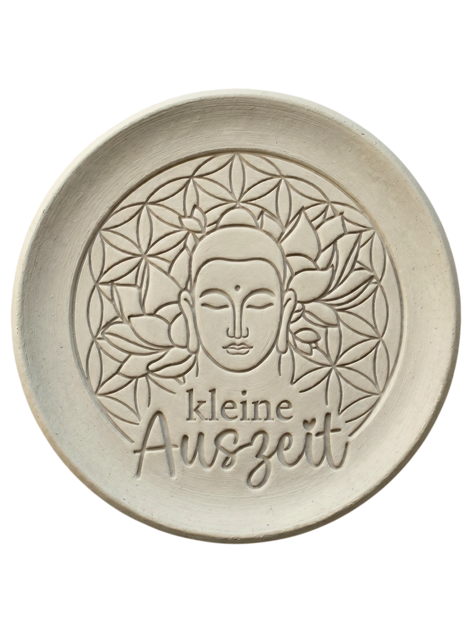 Detailreicher Stempelabdruck eines Buddhas mit Lotusblüten und dem Schriftzug 'kleine Auszeit' in hellem Ton. Präzise Konturen für meditative Töpfer-Projekte.
