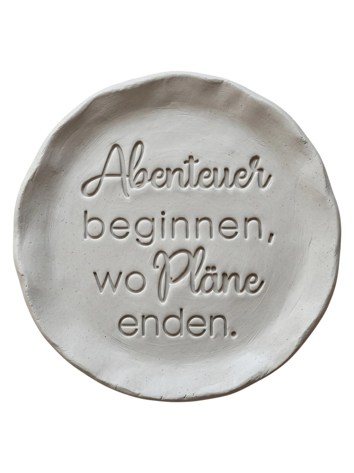 Sauberer Stempelabdruck des Spruchs 'Glücklich steht dir gut' in hellem Ton. Die Kombination aus eleganter Schreibschrift und klarer Druckschrift erzeugt ein präzises Relief