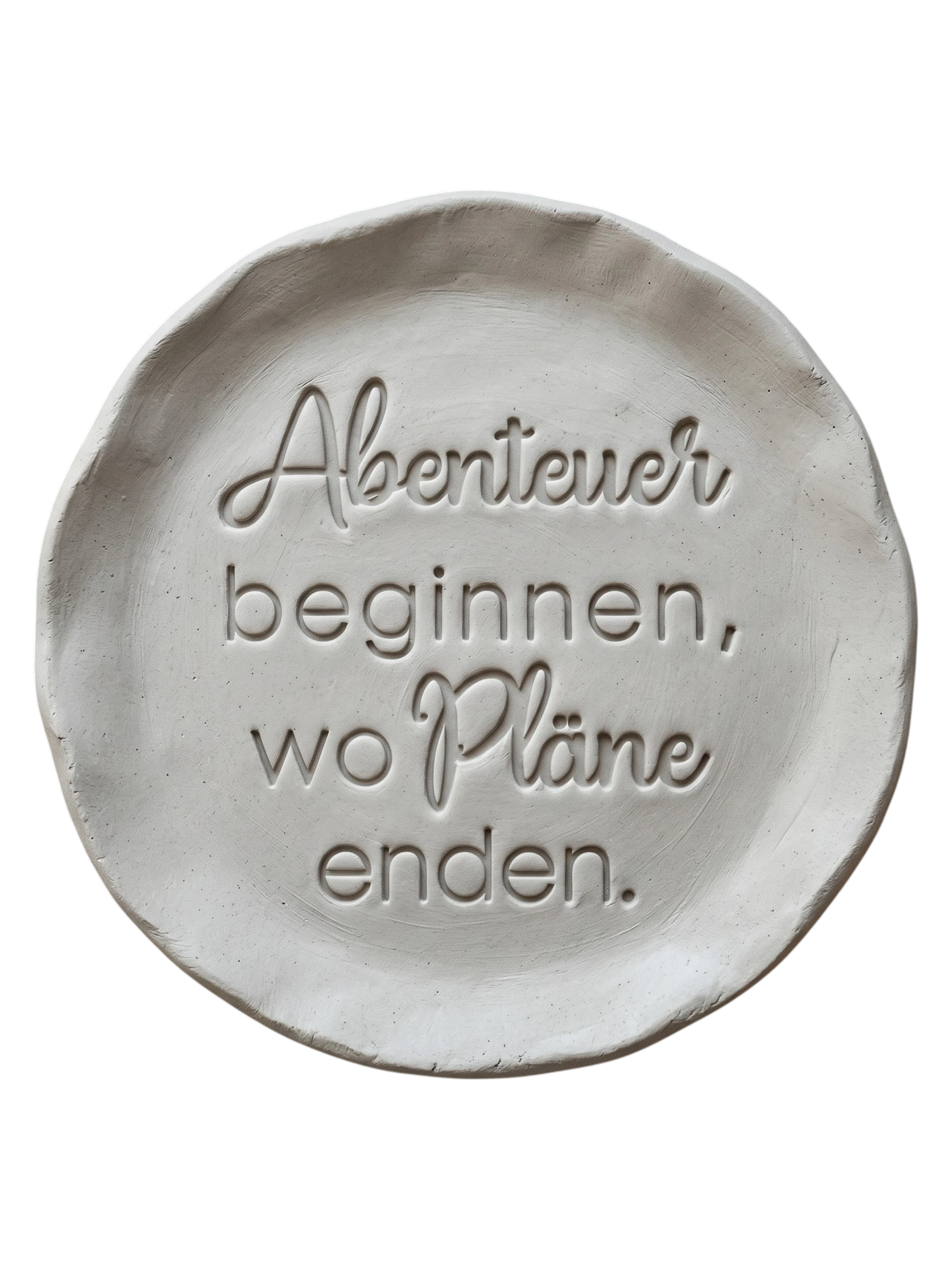 Sauberer Stempelabdruck des Spruchs 'Glücklich steht dir gut' in hellem Ton. Die Kombination aus eleganter Schreibschrift und klarer Druckschrift erzeugt ein präzises Relief
