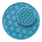 Zwei Blume des Lebens Keramikstempel in unterschiedlichen Größen im Vergleich. Zeigt die detailreiche Verarbeitung des Mandala-Musters.