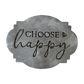 Präziser Abdruck im hellen Ton mit dem Motiv 'Choose happy' auf einer geschwungenen Tonplatte. Kreative Töpfer-Idee für Frühstücksteller, Tassen oder Wand-Deko.