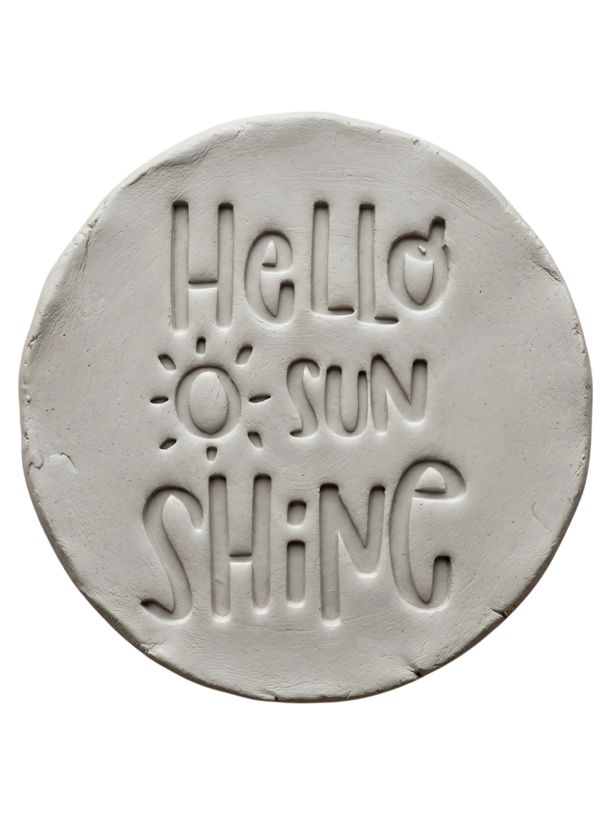 Präziser Stempelabdruck 'Hello sunshine' in hellem Ton. Die verspielte Schrift und das Sonnen-Motiv sorgen für ein klares Relief auf handgemachter Keramik.