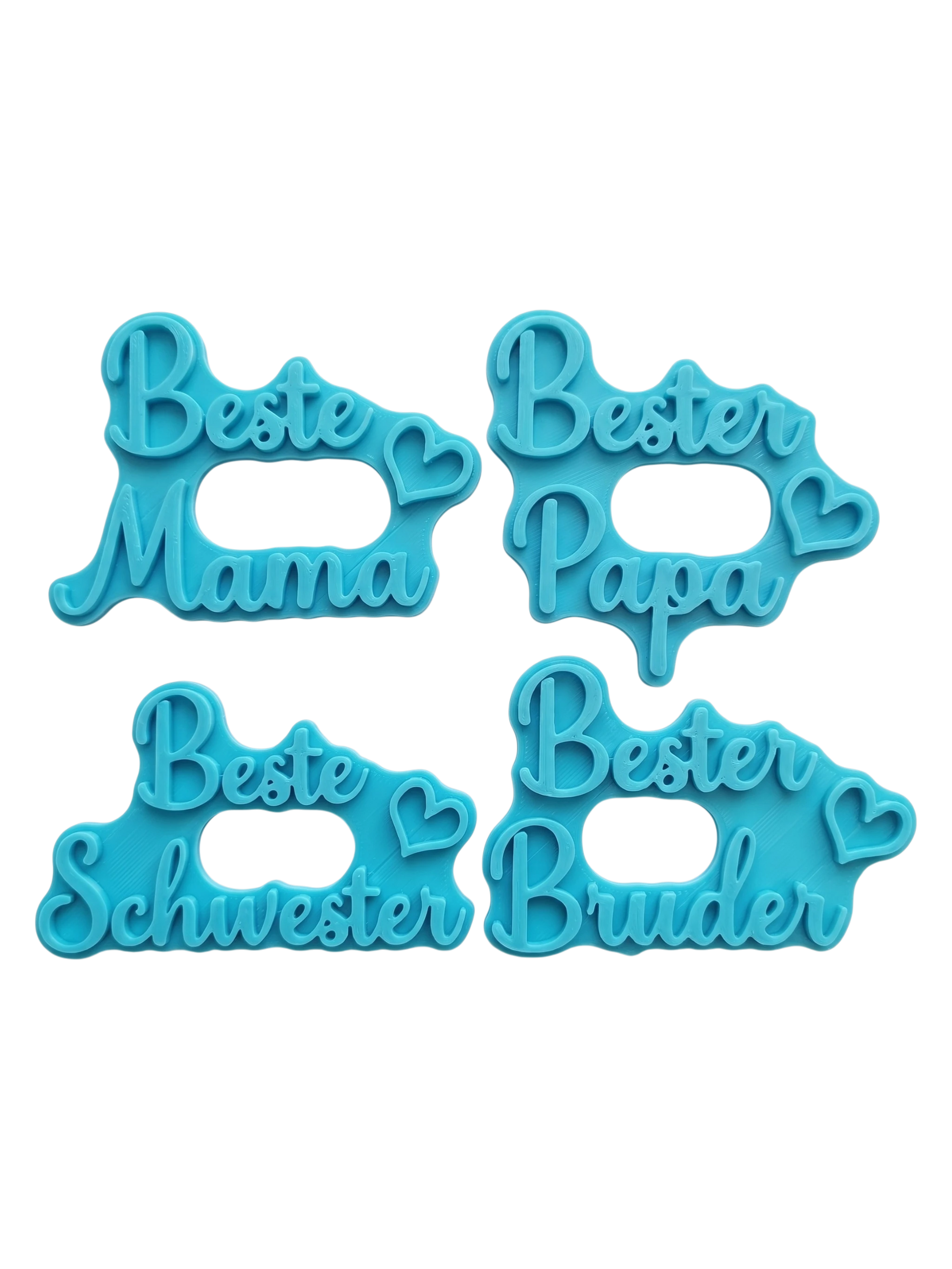 Spar-Set mit vier blaugrünen Textstempeln für Ton: Beste Mama, Bester Papa, Beste Schwester, Bester Bruder. Hochwertiges Töpferwerkzeug für persönliche Geschenke aus Keramik.