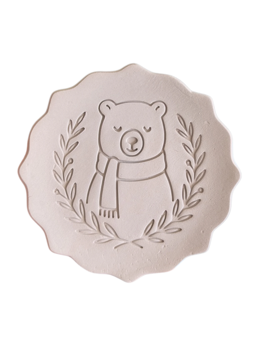 Keramikstempel "Bär mit Schal" – Frontaler Blick mit (10cm - 19cm) - Minseart