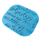 Detailansicht auf den Prägestempel für Ton mit stilisierten Blumen und schwungvoller Schrift. Ideal für Gartendeko und Schilder aus Keramik.